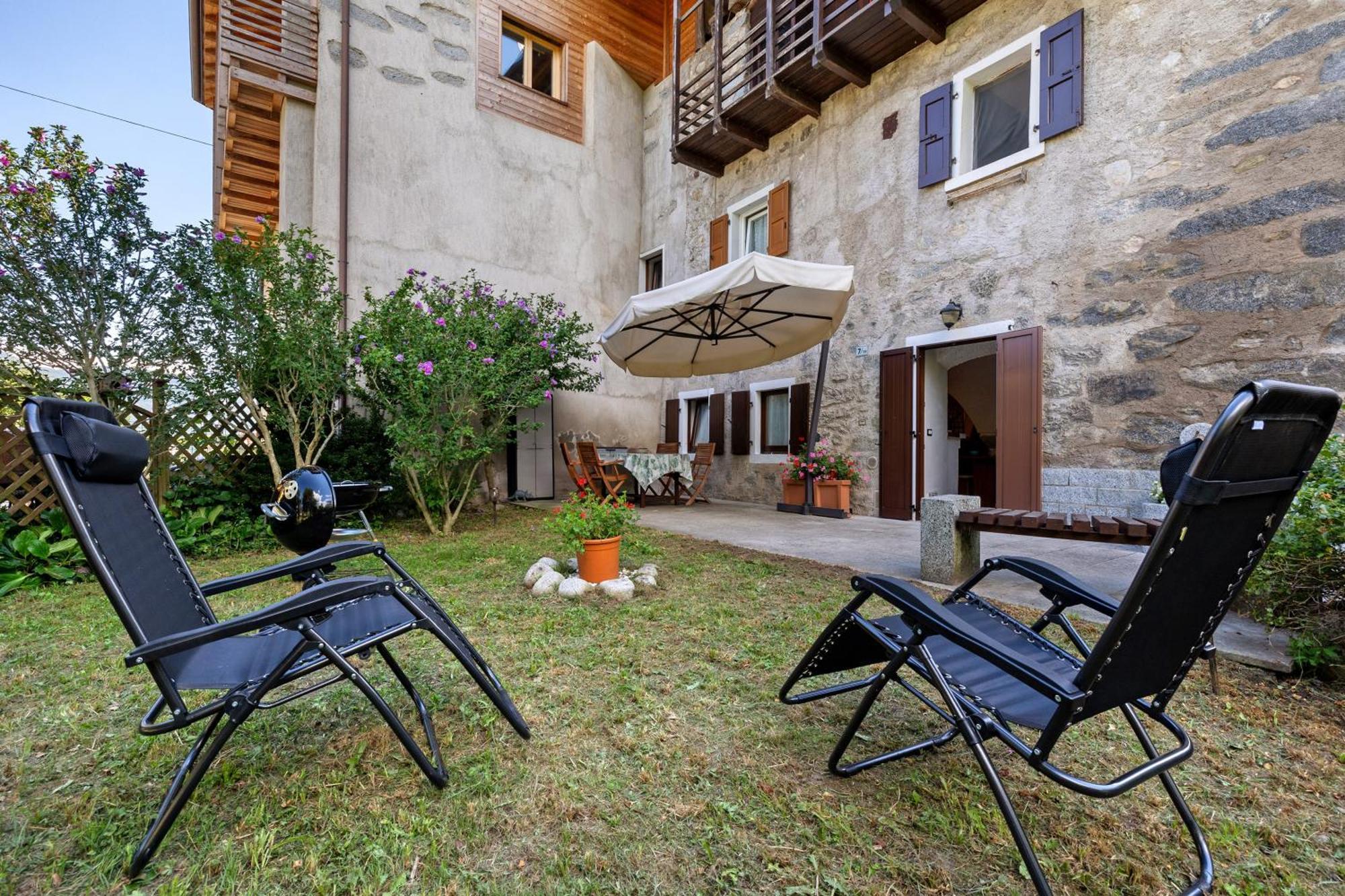 Villa Antico Casolare Di Alice Cares Esterno foto